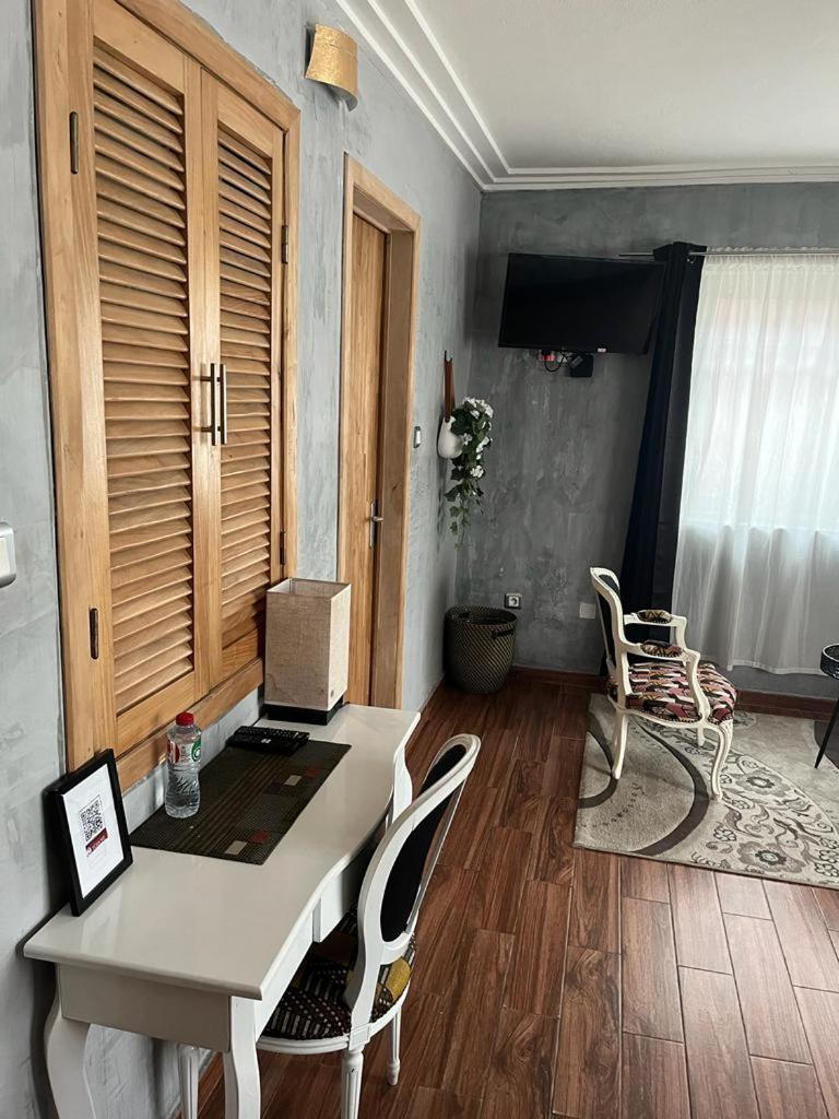 La Villa Saint Jean コトヌー エクステリア 写真